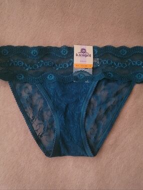 B.Tempt'd By Wacoal Lace Kiss Bikini Teal Panty Size Small